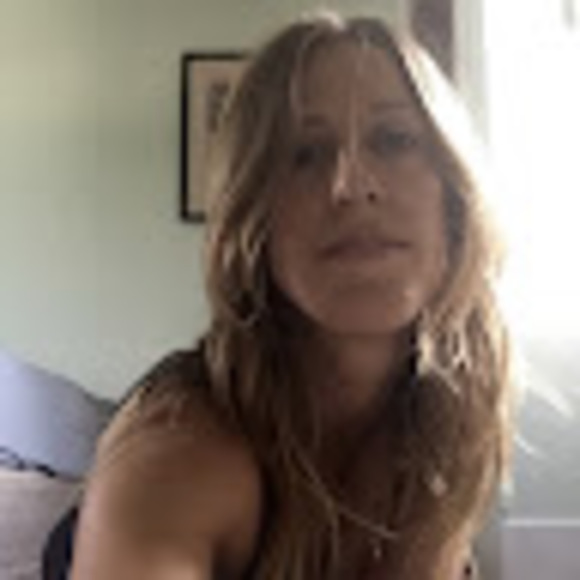 Meet your Posher, Stephanie k - Picture 1 of 1